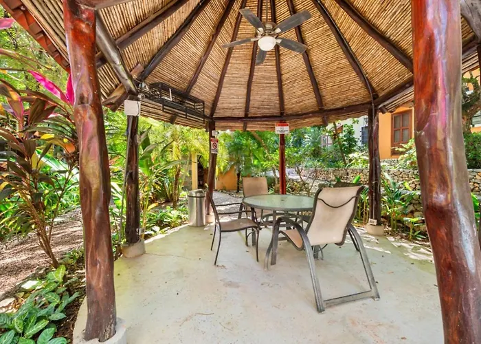 Сasa de vacaciones Pdm6 Newly Renovated Townhome Steps To The Tamarindo