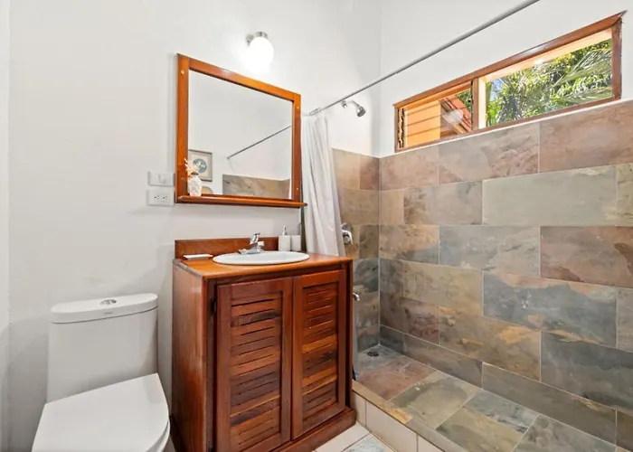 Pdm6 Newly Renovated Townhome Steps To The Tamarindo